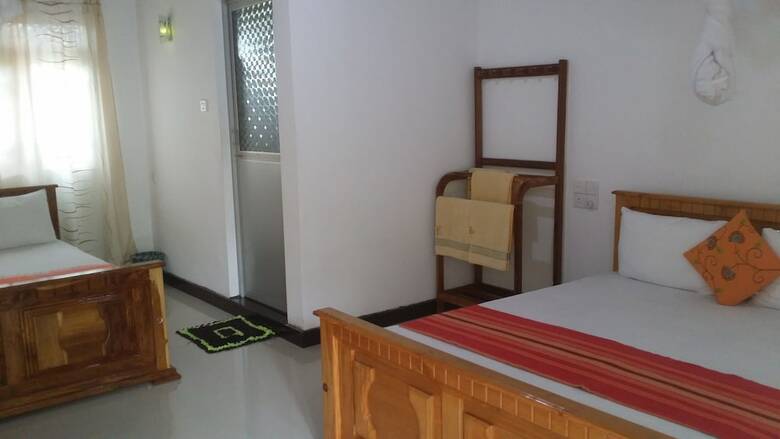Bed & Breakfast Rich Resort & Restaurant