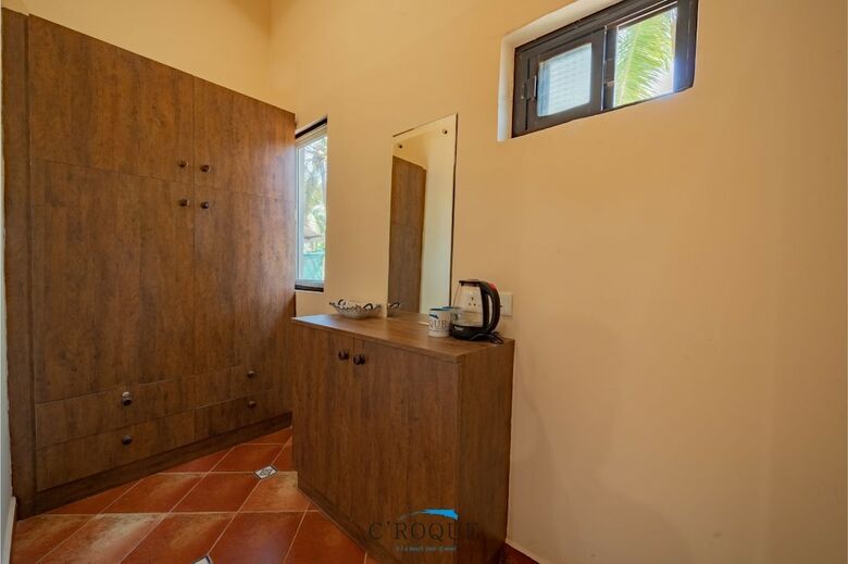 Hotel C'roque Beach Resort