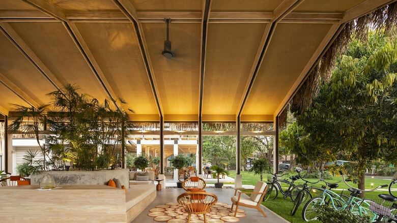 The Gilded Iguana Surf Hotel