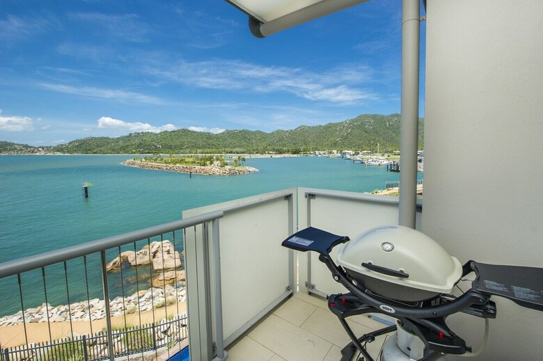 1 Bright Point Apartment 2305