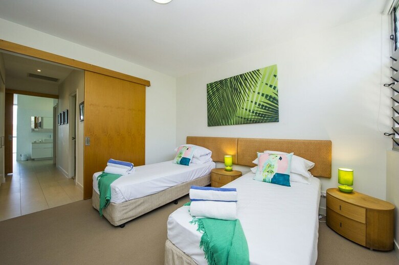 1 Bright Point Apartment 2305