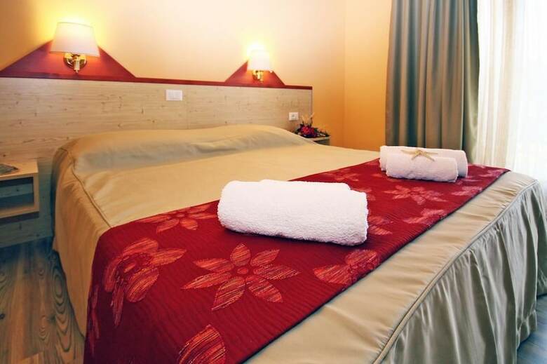 Hotel Ta 2 Pefka