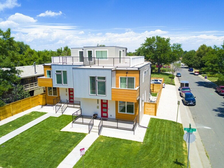 Built In 2017 Luxurious 4 Br Home In Dt