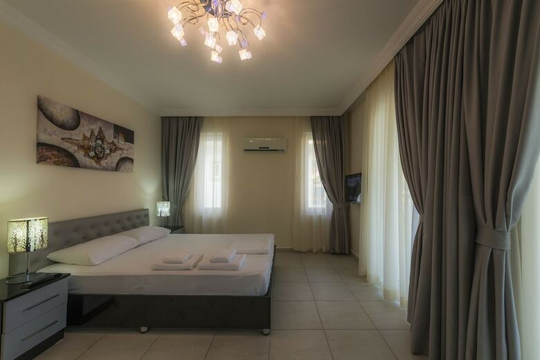 Villa Orka Diamond Collection