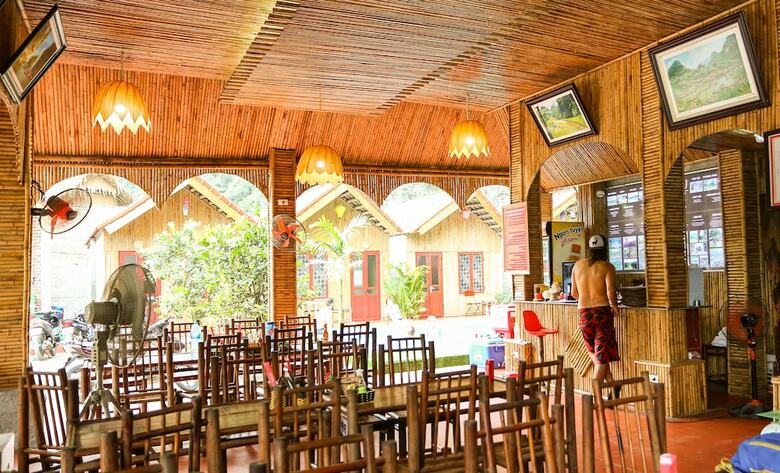 Hostal Quoc Khanh Bamboo Homestay