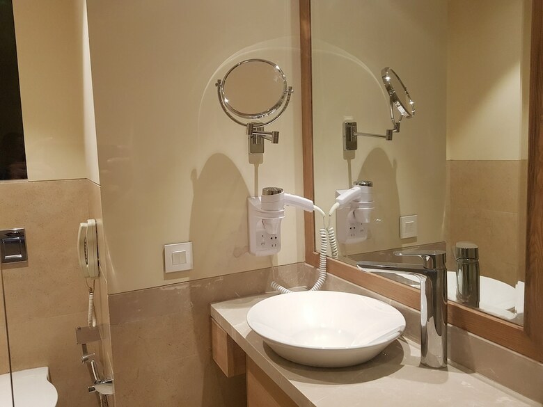 Hotel Singhania Sarovar Portico