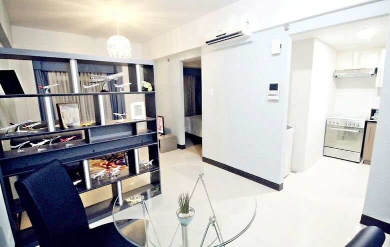 Max Stays - Max Style @ Parkside Villas