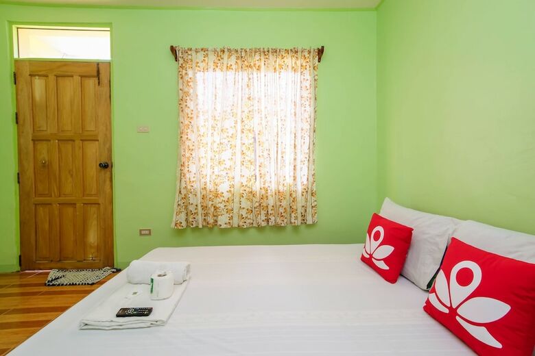 Hotel Zen Rooms Basic Replica Manor Siquijor