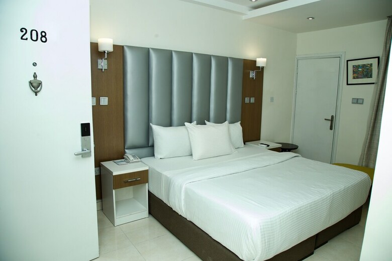 Box Residence Hotel & Apartment