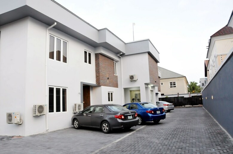 Box Residence Hotel & Apartment