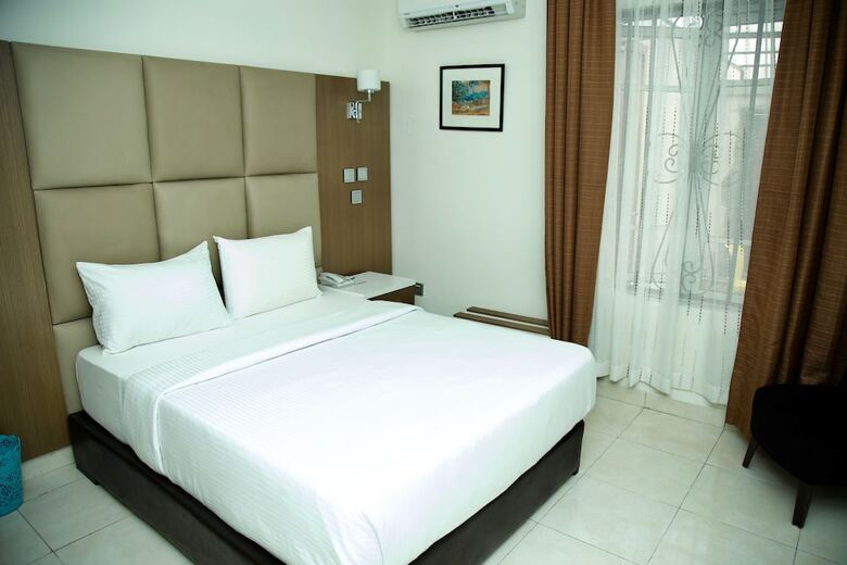 Box Residence Hotel & Apartment