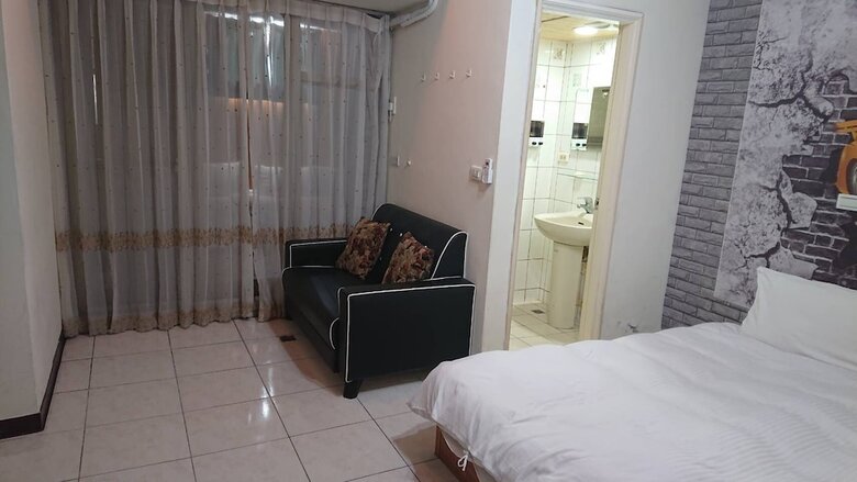Hotel Fc Holiday Inn