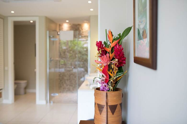 Eden Island Luxury Apartment