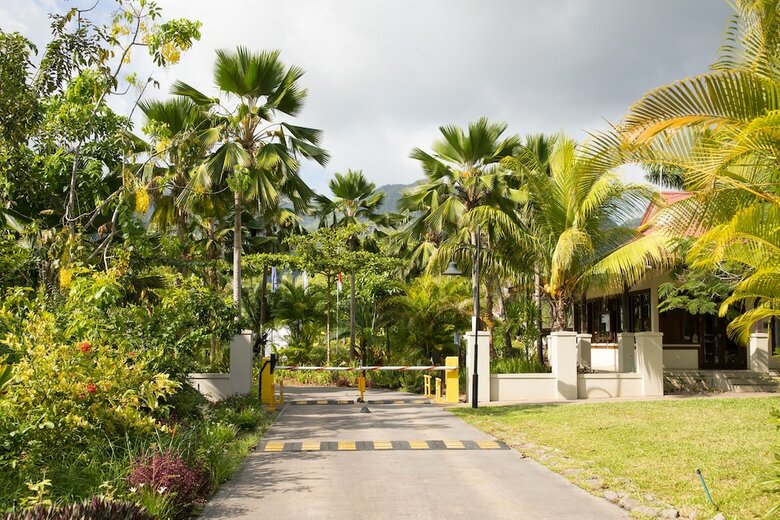 Eden Island Luxury Apartment