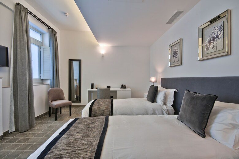 Hotel 66 Saint Pauls & Spa