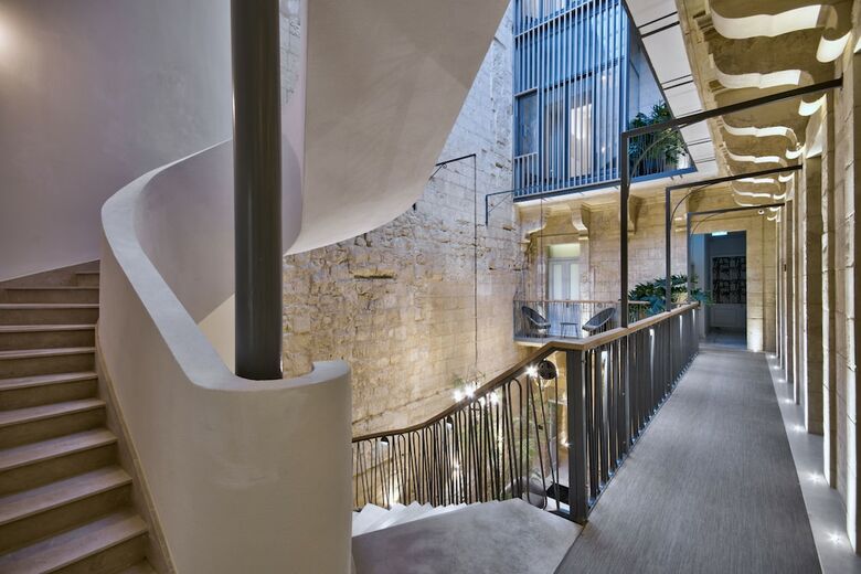 Hotel 66 Saint Pauls & Spa