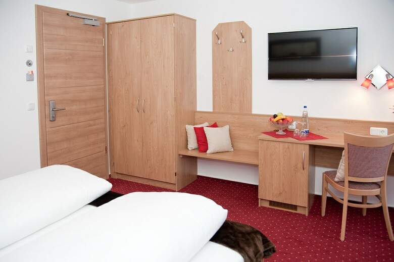 Landhotel Hutzenthaler