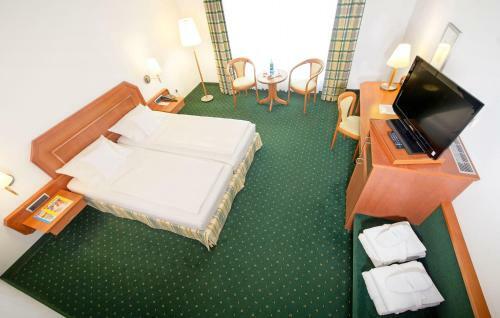 Maifeld Sport- Und Tagungshotel