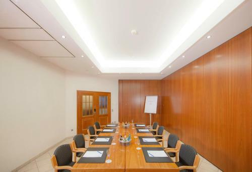 Maifeld Sport- Und Tagungshotel