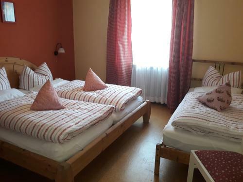 Hostal Gasthaus Zum Engel