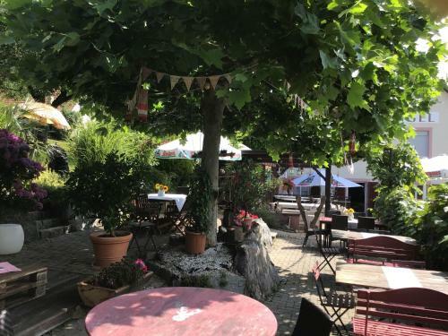 Hostal Gasthaus Zum Engel