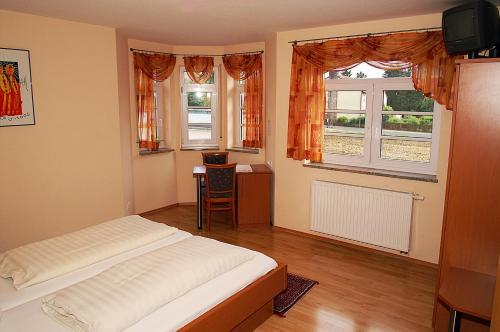 Hostal Fr�nkischer Gasthof Lutz