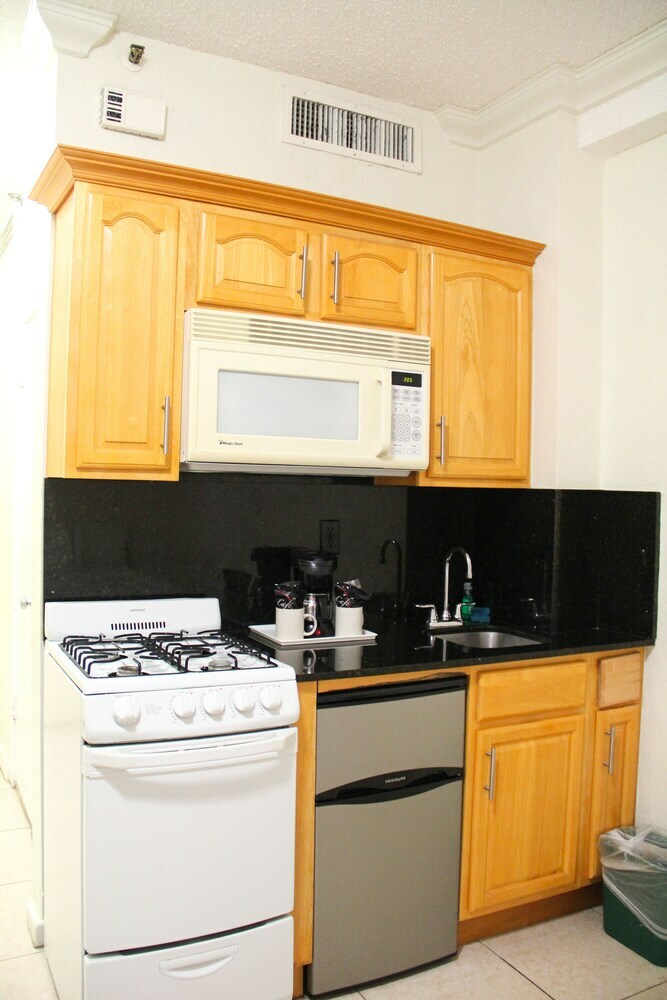 Apartamentos Hollywood Beach Resort-comfortable Large Studio