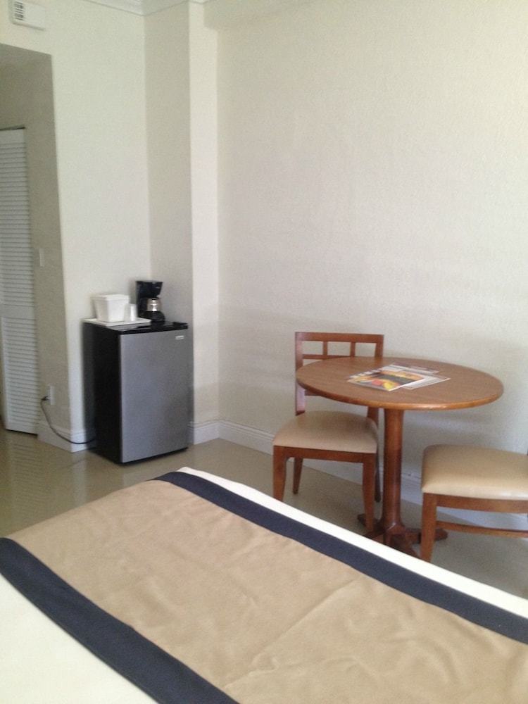 Apartamentos Hollywood Beach Resort-spectacular Studio