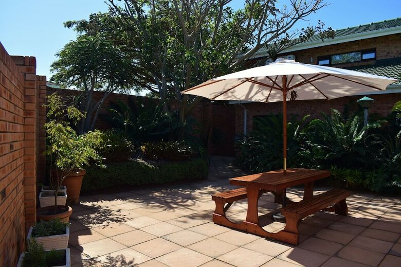 Hotel Ginaz Bnb