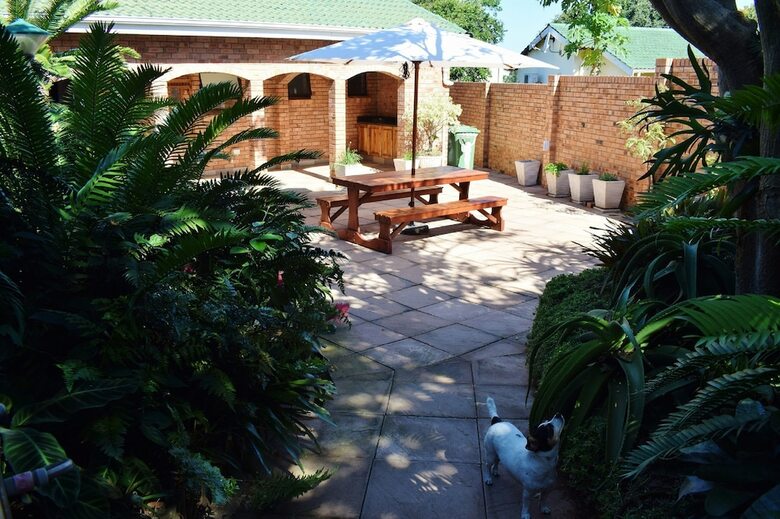 Hotel Ginaz Bnb
