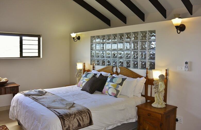 Hotel Ginaz Bnb