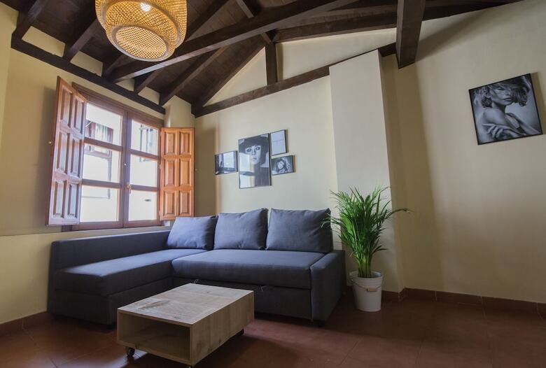 Apartamentos Nahira Suites 3000