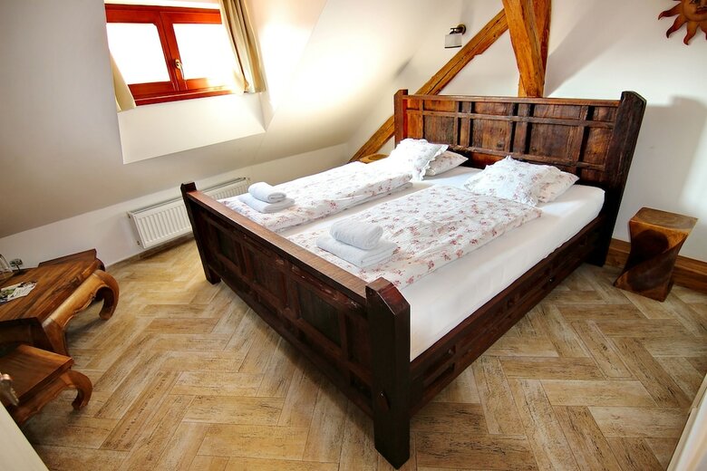 Hotel House Of Roses