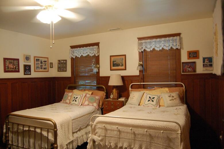Bed & Breakfast Mountain Laurel Inn