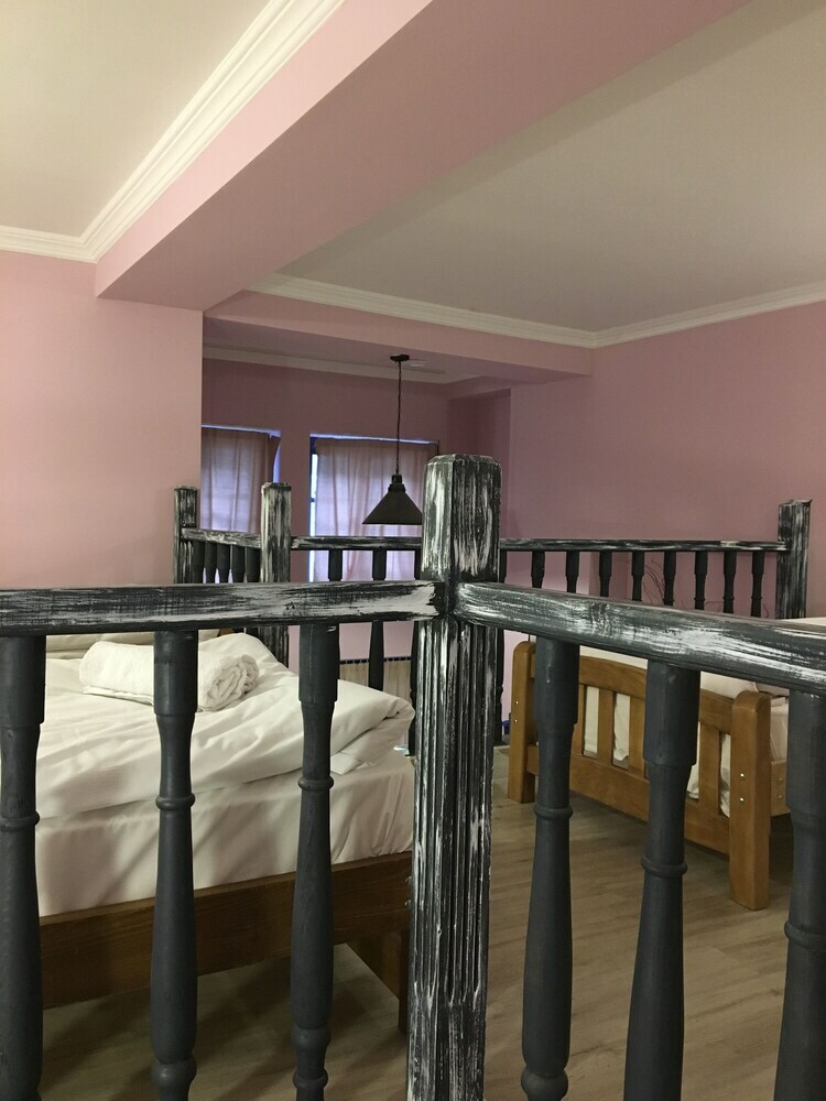 Hotel Check Point