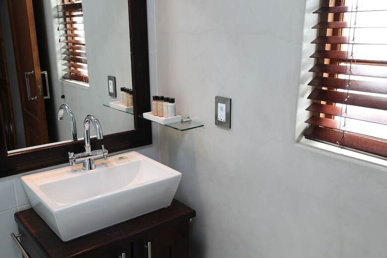 Village Ridge Boutique Hotel