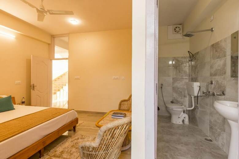 Hostal Gostops Bir
