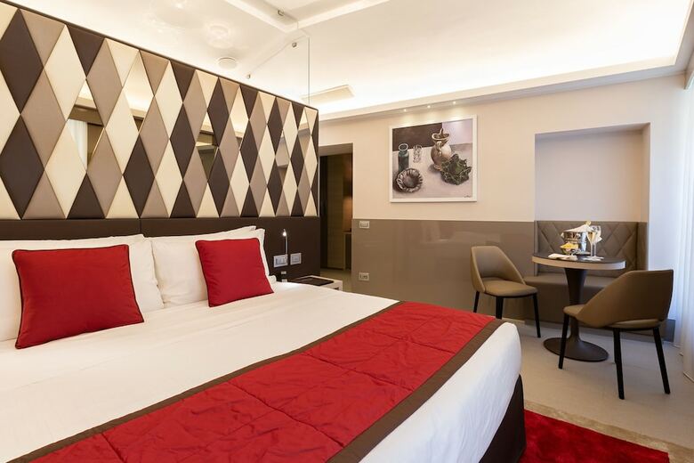Harry's Bar Trevi Hotel & Restaurant