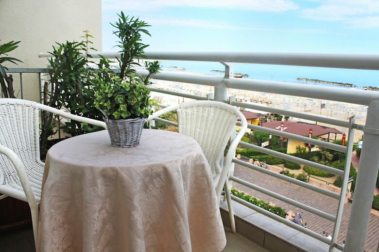 Hotel Lungomare Cattolica