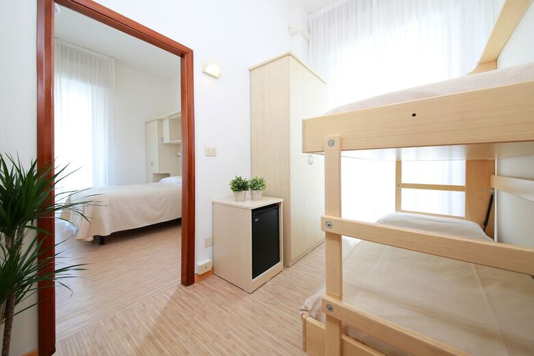 Hotel Lungomare Cattolica