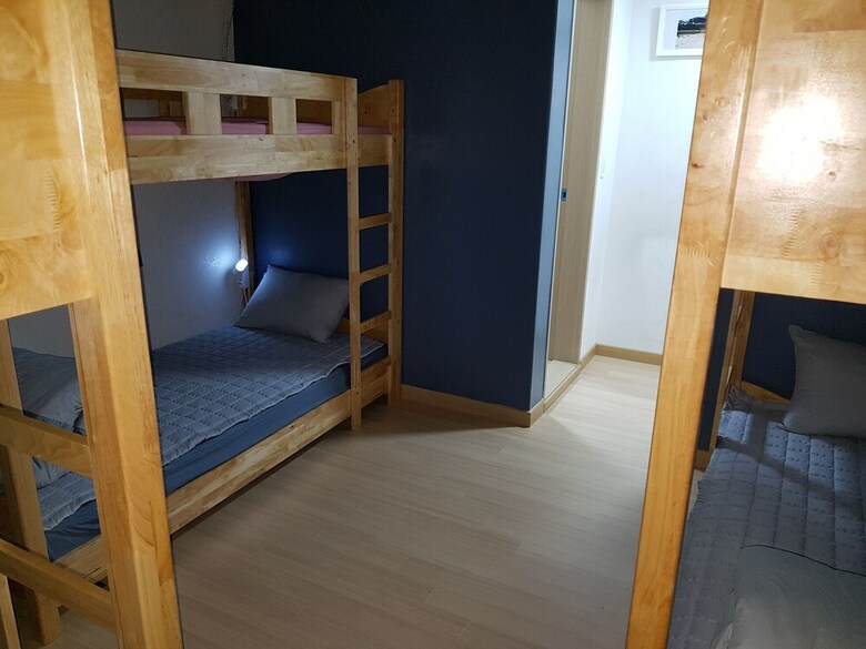 Hostal Buzz Guest House - Hostel