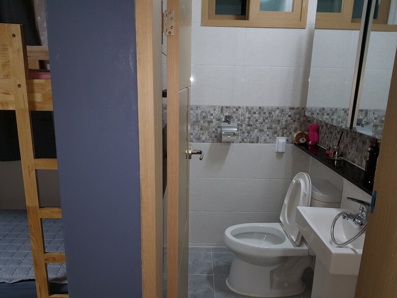 Hostal Buzz Guest House - Hostel