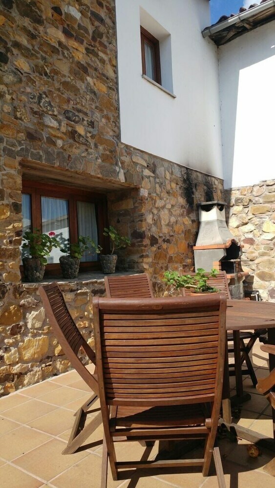 La Casona De Pravia