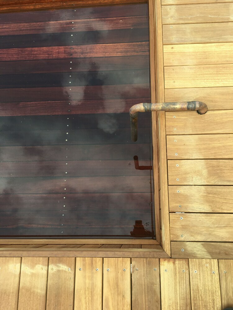 Suanbo Hotel Screen