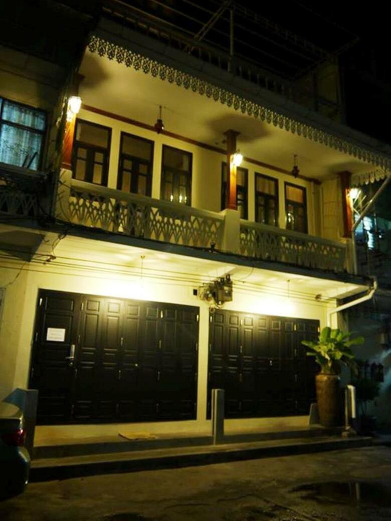 Hotel The Royal Thatien Village