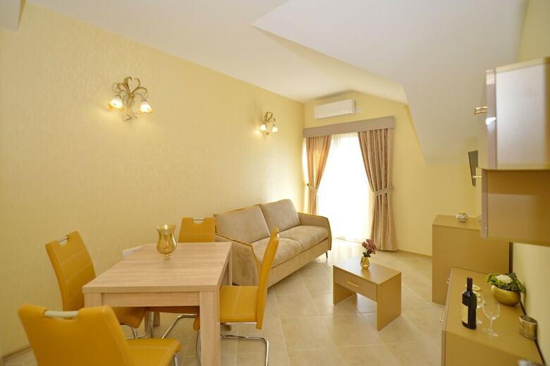 Pontus Luxury Apartments