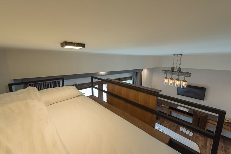 Hostal 33 Poshtel - Adults Only