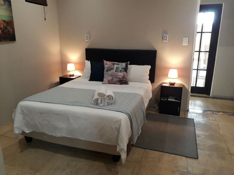 Hotel The Guest House