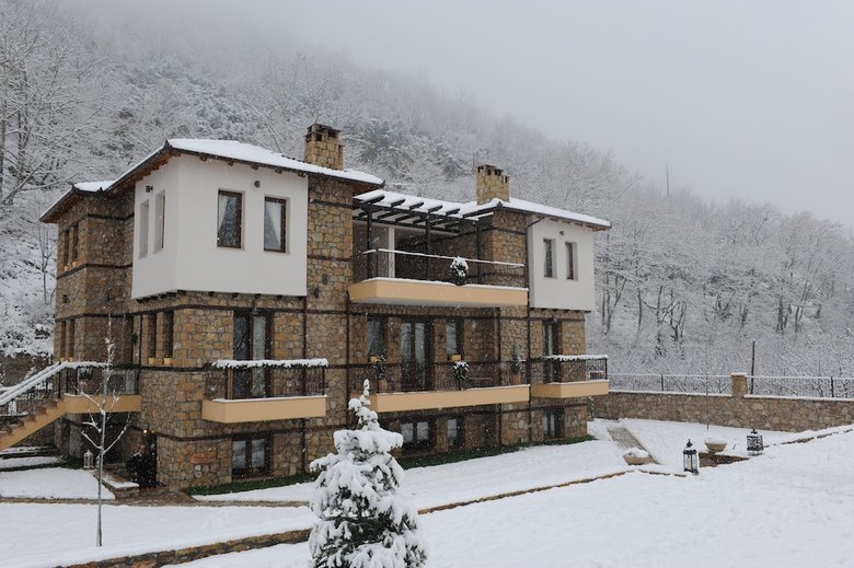Hotel Archontiko Emmanouilidi Suites