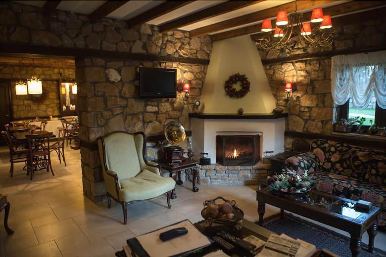 Hotel Archontiko Emmanouilidi Suites
